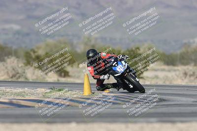 media/Jan-15-2026-Racers Edge (Thu) [[dfebeb70ab]]/2-A Group/Session 5 (Turn 5)/